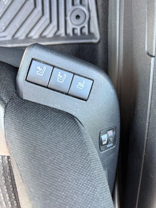 Car Thumb
