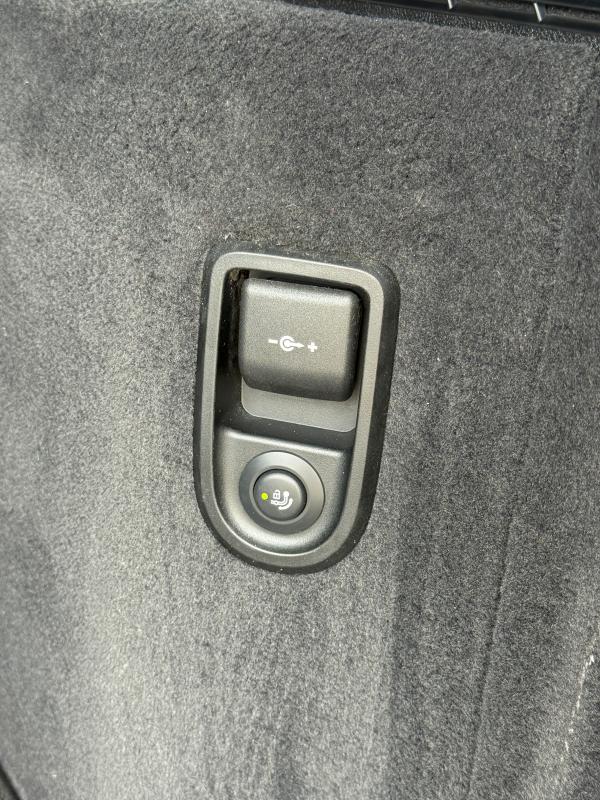 Car Thumb