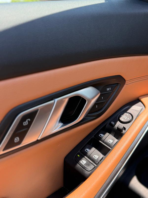 Car Thumb